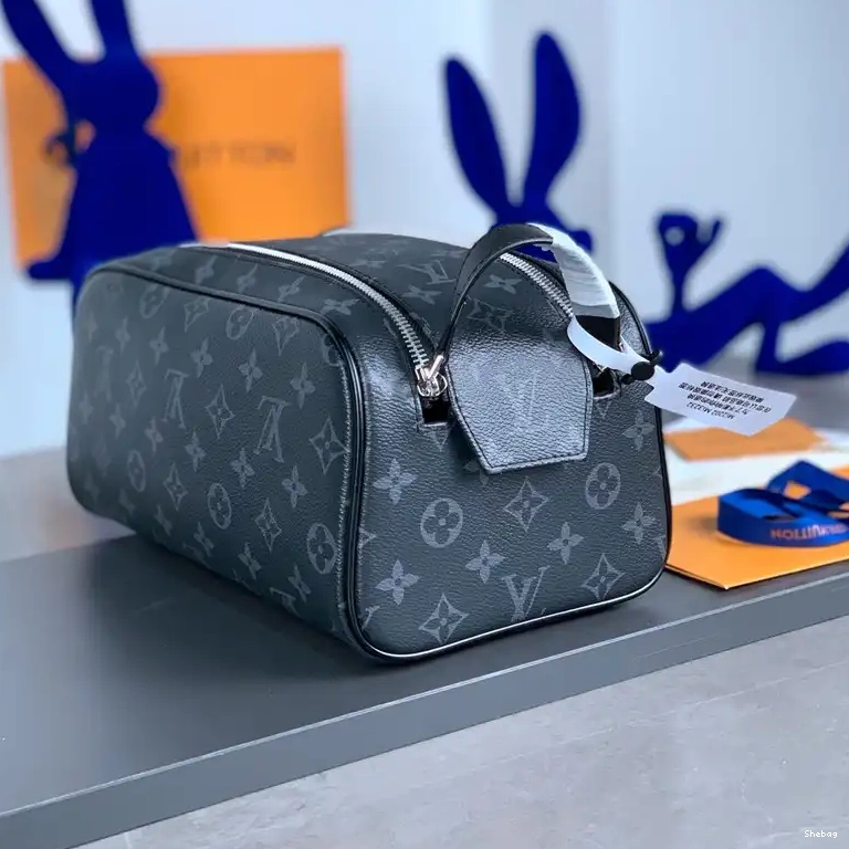 LV 2301YZ0017 Bag 0802